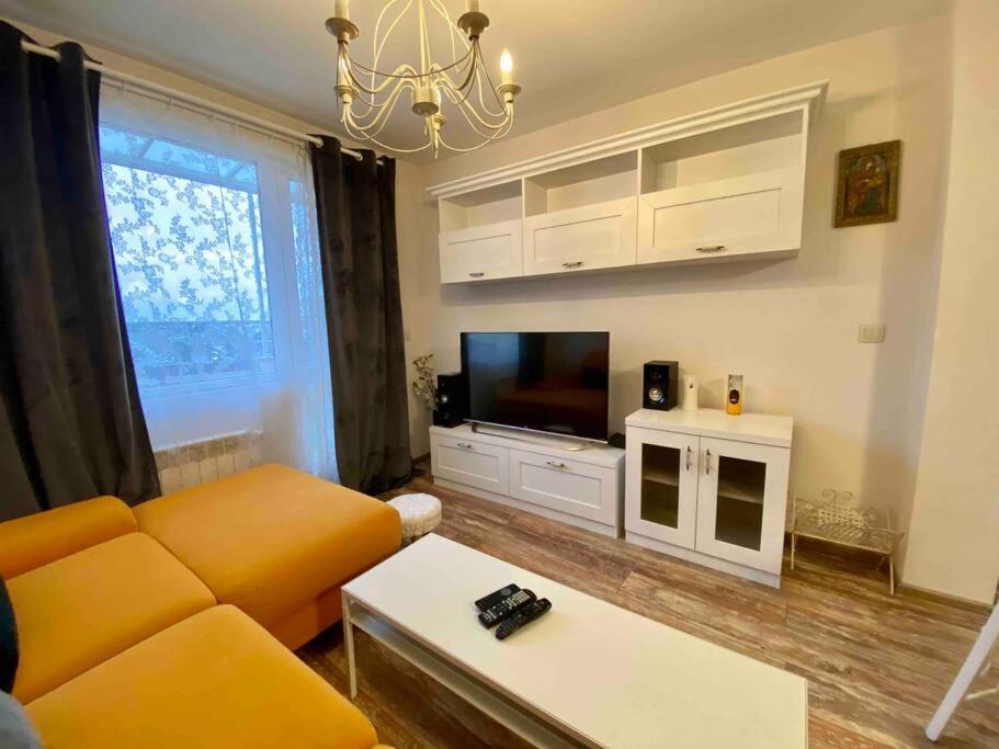 Stylish Magenta Apartment - Terrace & Free Parking Sofia Exterior foto